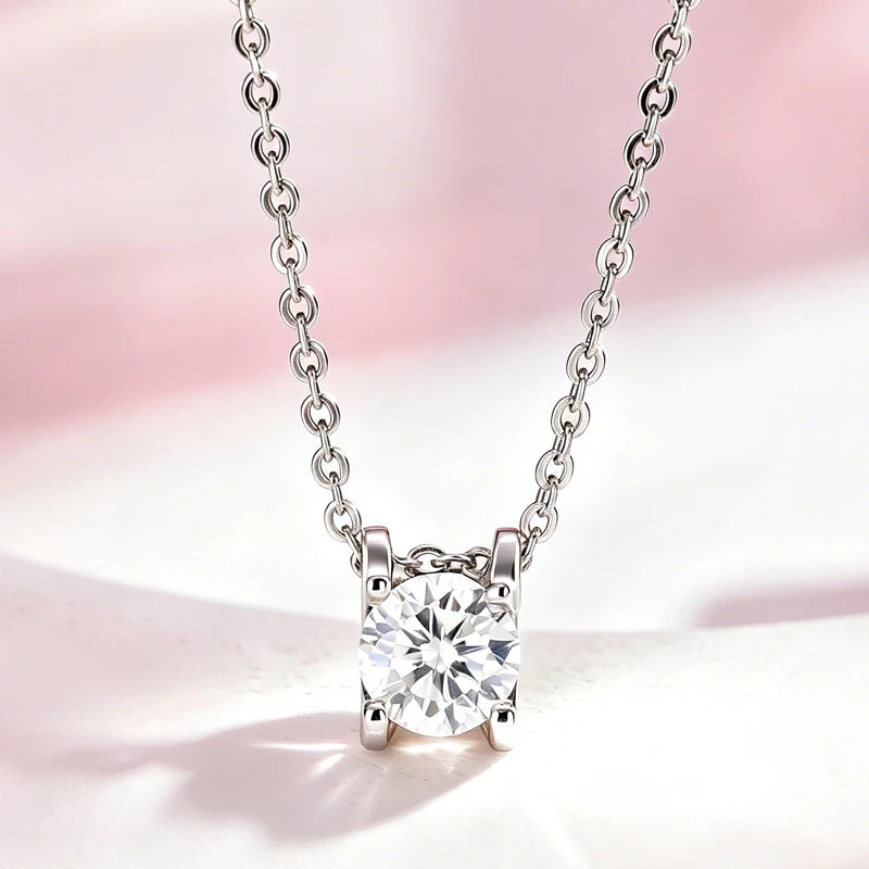 AITERNITY Moissanite Pendant Necklace