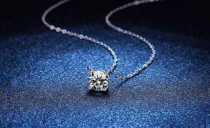 Moissanite 0.5 - 5CT Woman Pendant Sier Necklace