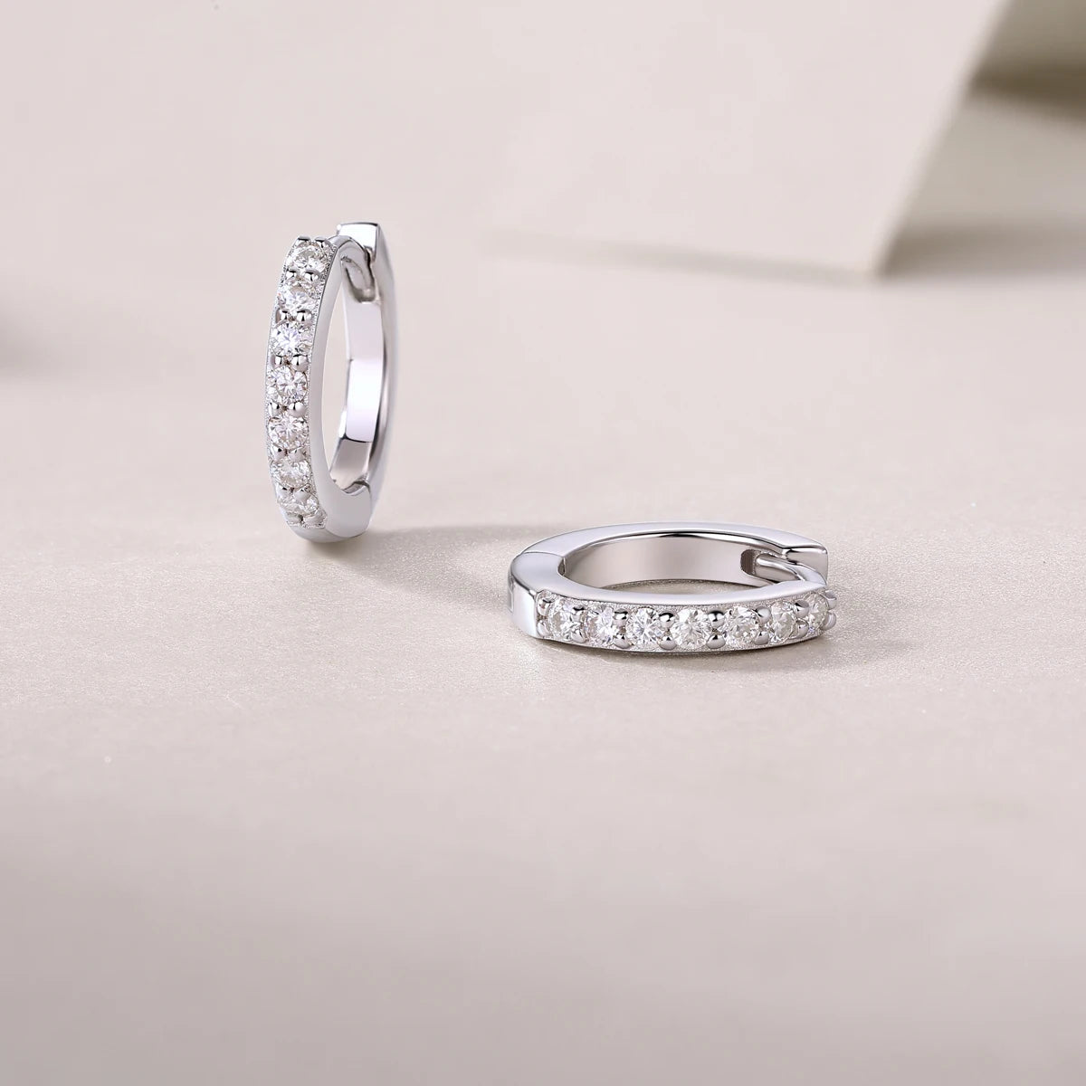 JIUZUAN Certified 925 Silver with 18K Gold-Plated Moissanite Hoop Earrings Sparkling Wedding Fine Jewelry Earrings for Women