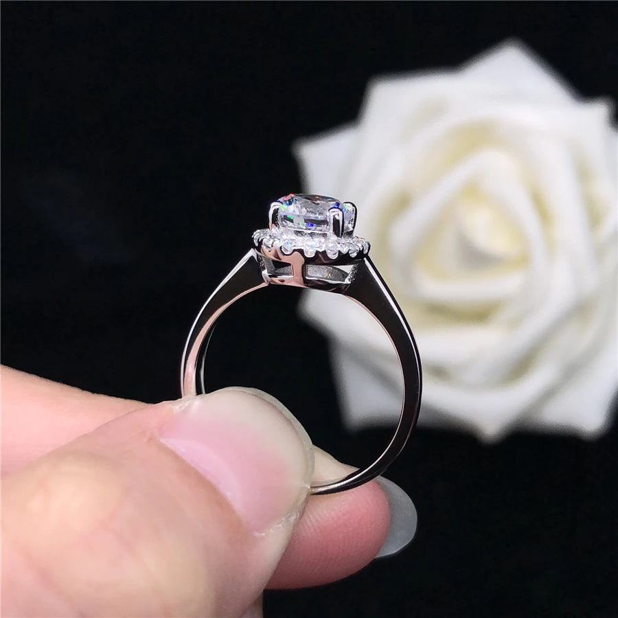 18K Gold Moissanite Solitaire Engagement Ring