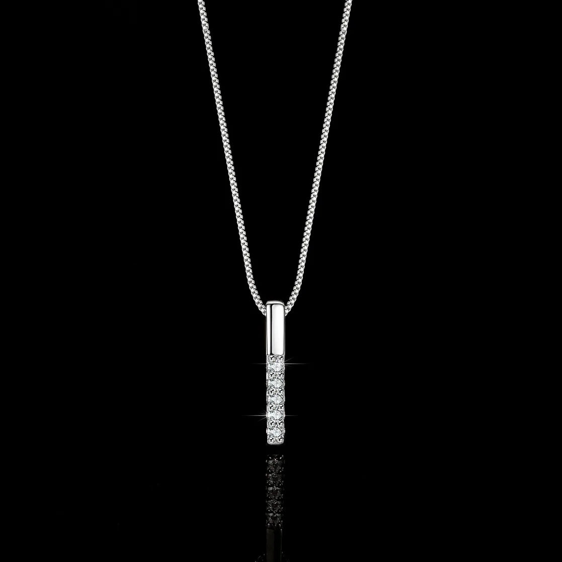 PT950 Platinum &amp; Moissanite Bar Necklace