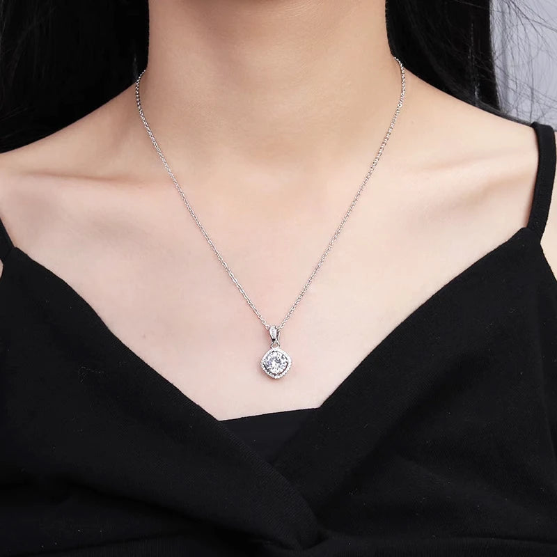 GRA Certificate 100% Real Moissanite Pendant Necklace D Color 1 Carat for Women Wedding Bridal S925 Sterling Silver Fine Jewelry